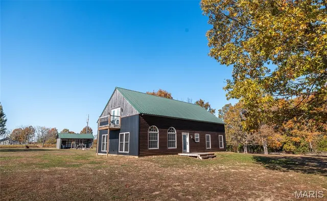 $525,000 | 18899 Iron Mine Road, Licking, MO 65542