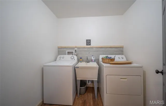 $525,000 | 18899 Iron Mine Road, Licking, MO 65542