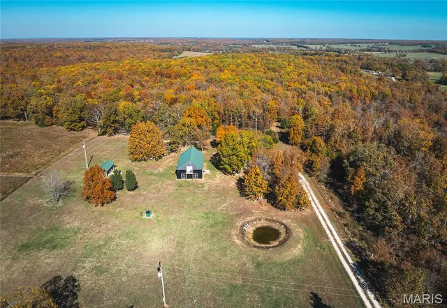 $525,000 | 18899 Iron Mine Road, Licking, MO 65542
