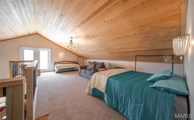 $525,000 | 18899 Iron Mine Road, Licking, MO 65542