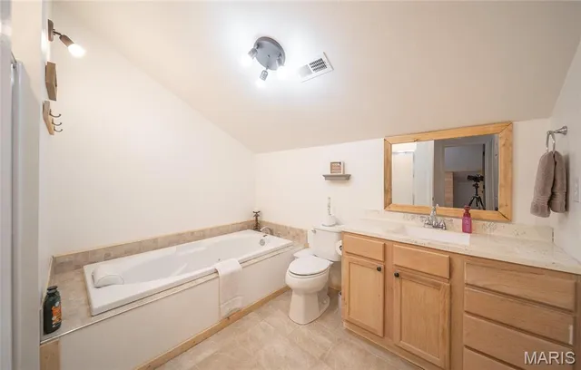 $525,000 | 18899 Iron Mine Road, Licking, MO 65542