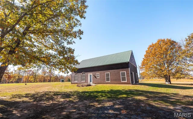 $525,000 | 18899 Iron Mine Road, Licking, MO 65542