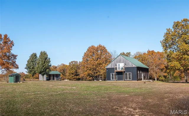 $525,000 | 18899 Iron Mine Road, Licking, MO 65542