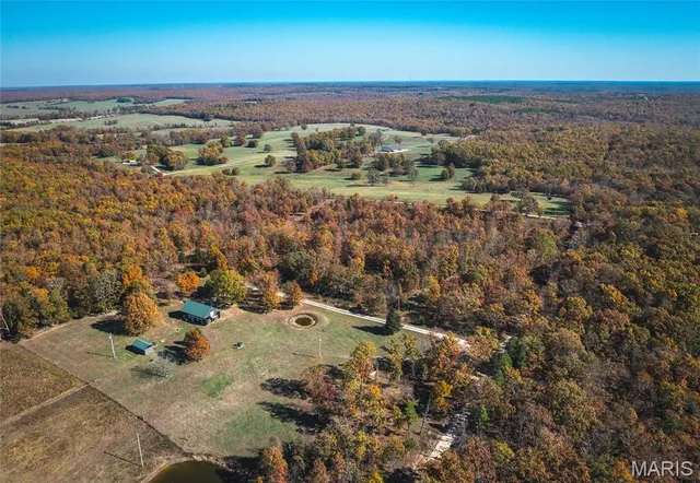 $525,000 | 18899 Iron Mine Road, Licking, MO 65542