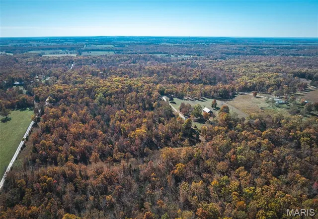 $525,000 | 18899 Iron Mine Road, Licking, MO 65542