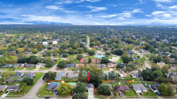 an aerial view of multiple house