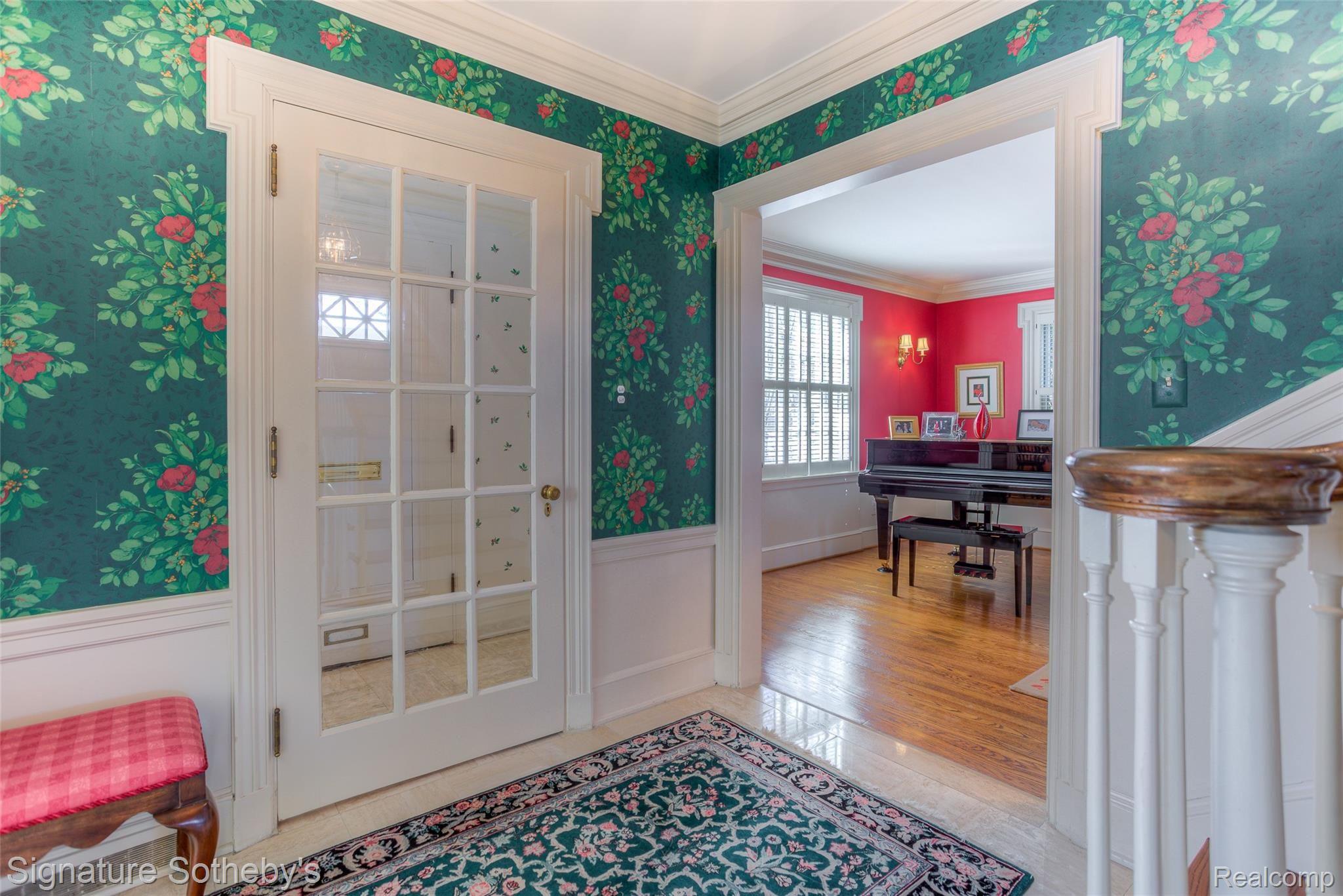 front door ??.jpg