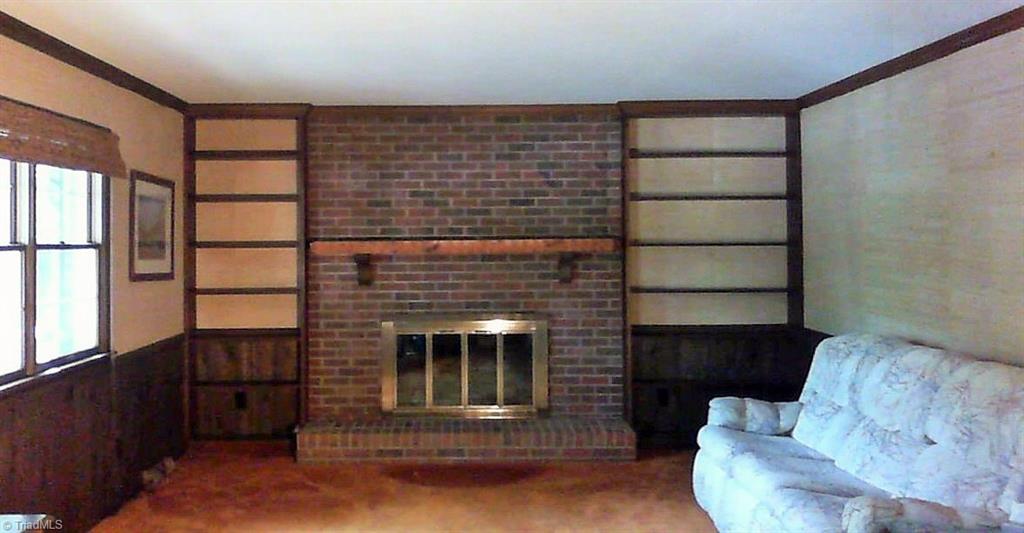 1004 Shamrock Road High Point, NC 27265 - Photo 2 of 16 Gallery Image 2