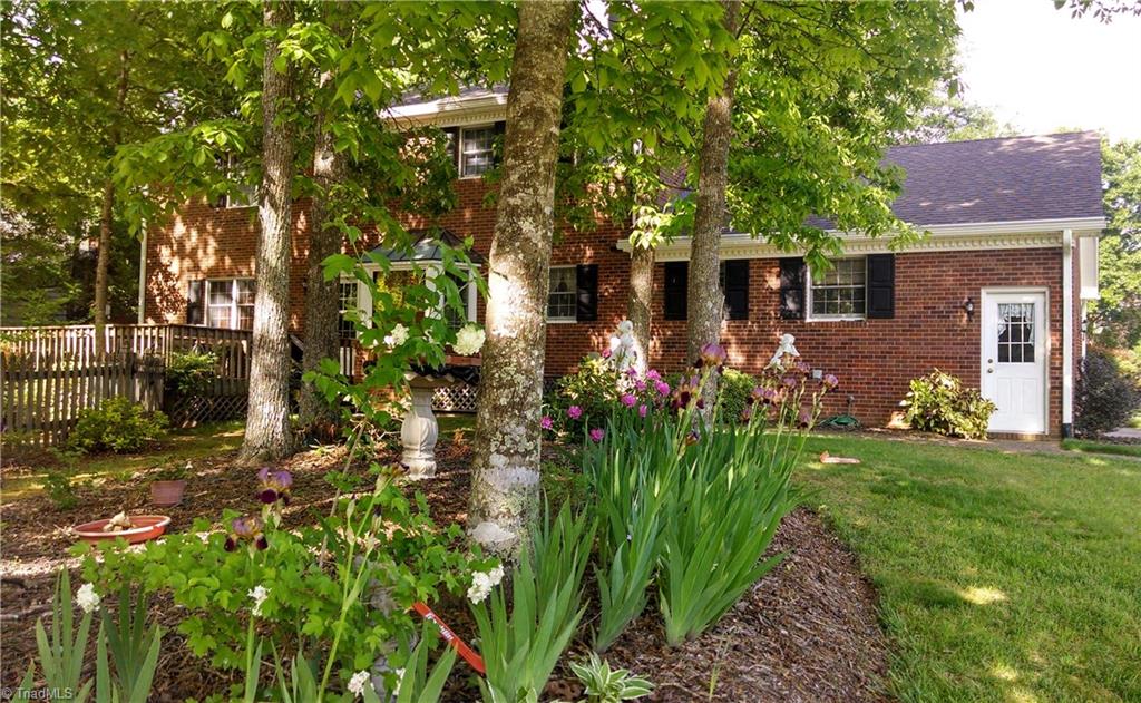 1004 Shamrock Road High Point, NC 27265 - Photo 14 of 16 Gallery Image 14