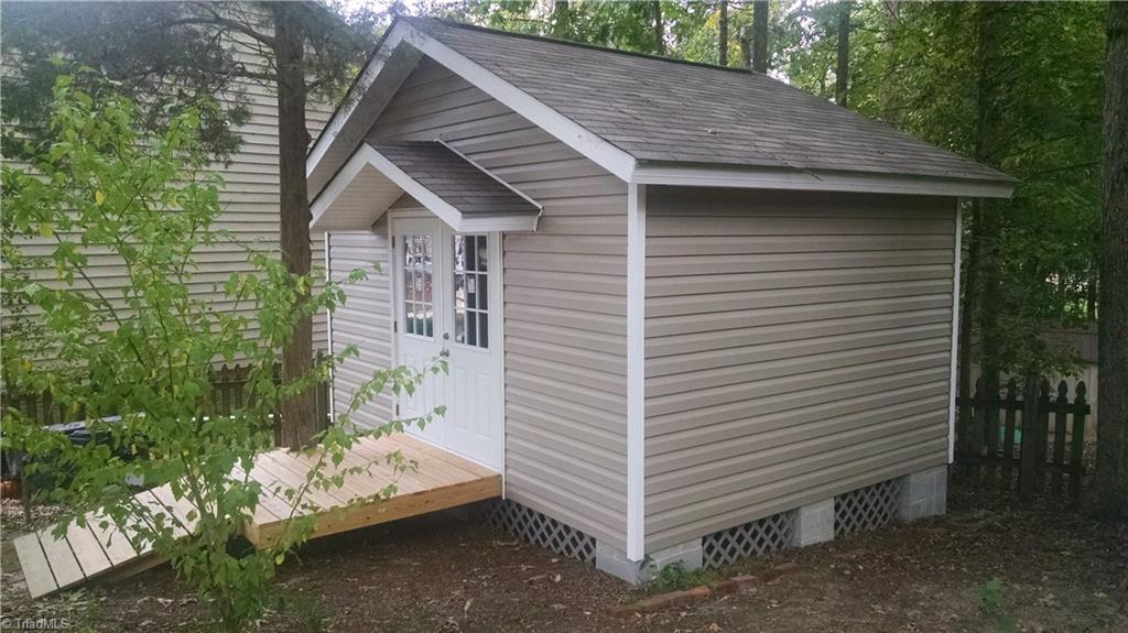1004 Shamrock Road High Point, NC 27265 - Photo 15 of 16 Gallery Image 15