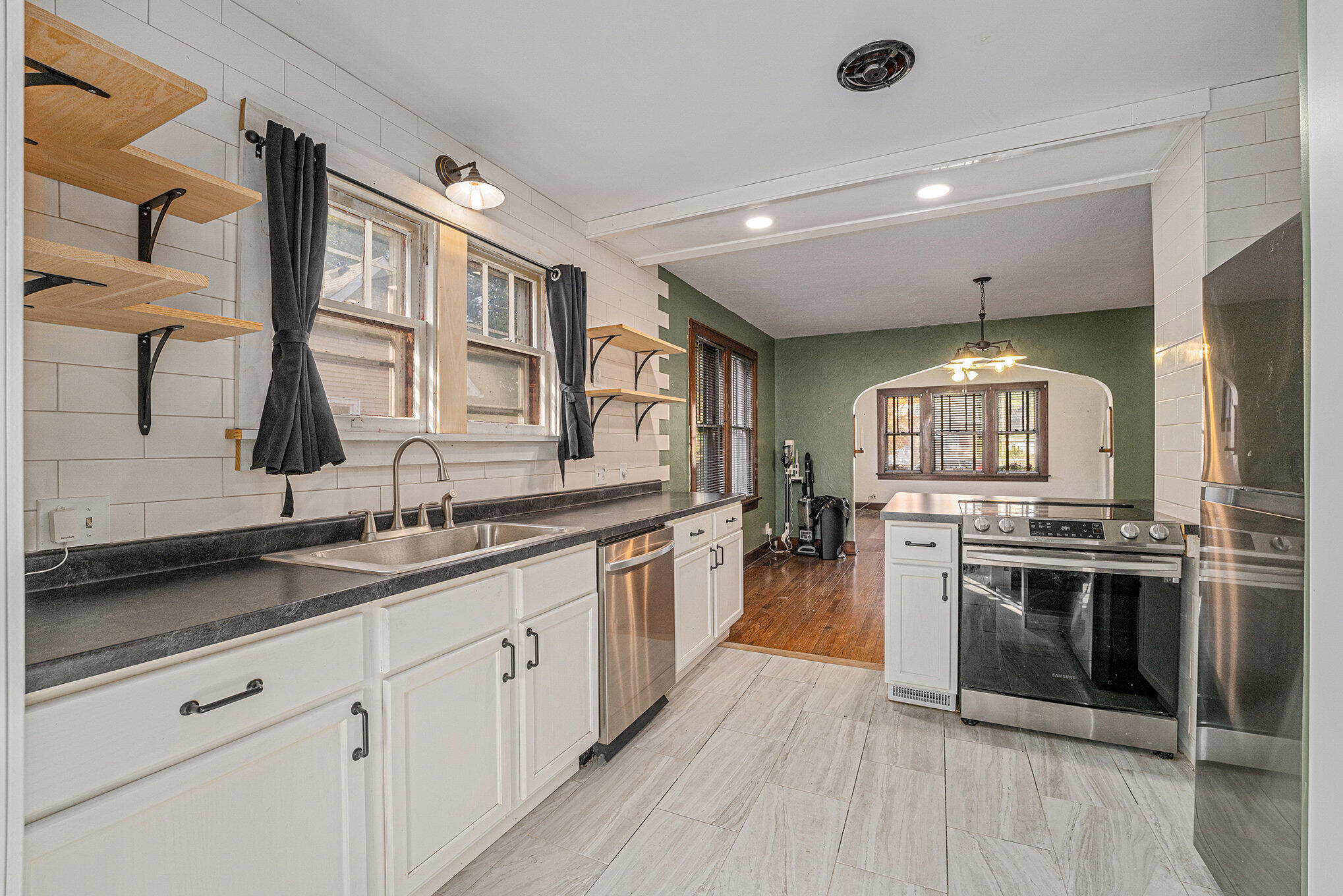 105 Belden Street Michigan City, IN 46360 - Photo 5 of 21 2038x1360