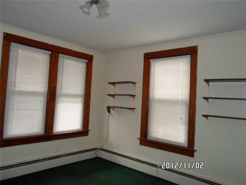 163 Roberts Street Woonsocket, RI 02895 - Photo 4 of 7 Living Room.