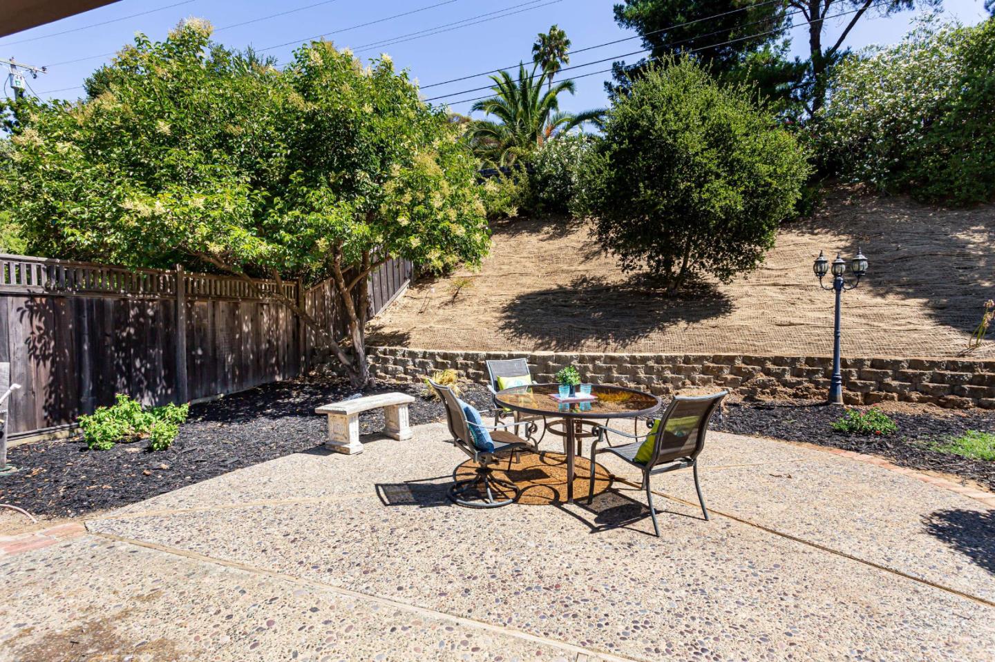 244 Montclair Road Los Gatos, CA 95032 - Photo 28 of 33 Gallery Image 28