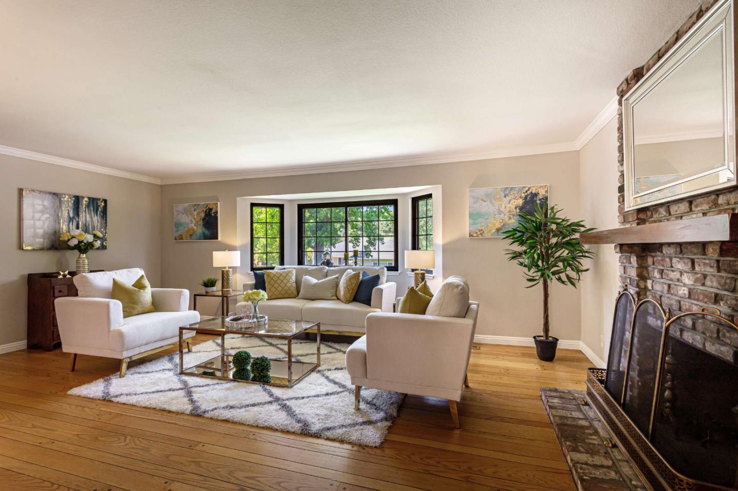 244 Montclair Road Los Gatos, CA 95032 - Photo 5 of 33 Gallery Image 5