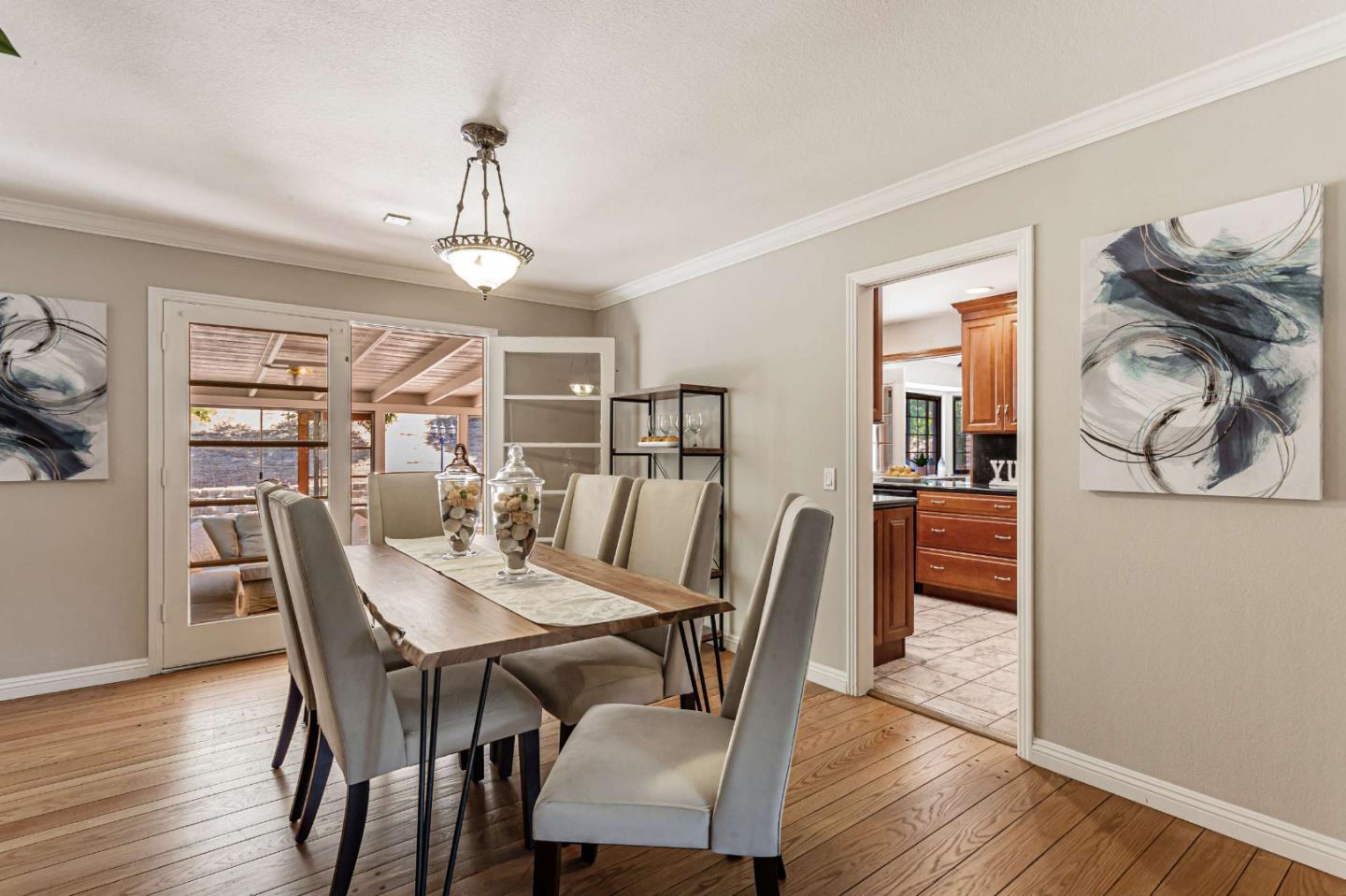 244 Montclair Road Los Gatos, CA 95032 - Photo 10 of 33 Gallery Image 10