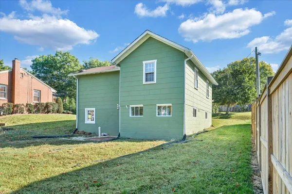 $229,950 | 501 Mt Vernon Avenue, Salem, VA 24153