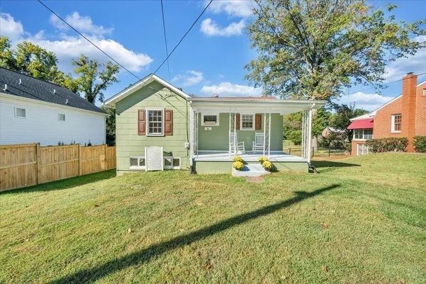 $229,950 | 501 Mt Vernon Avenue, Salem, VA 24153