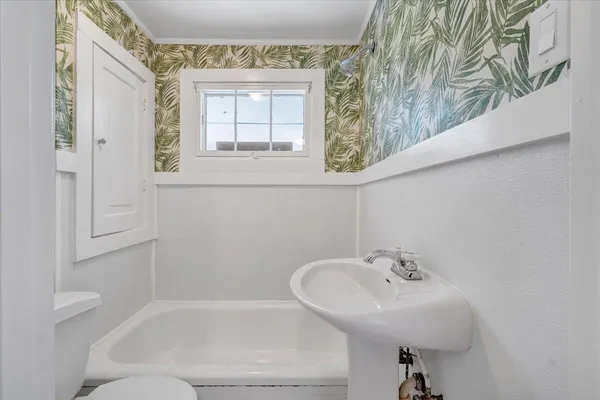 $229,950 | 501 Mt Vernon Avenue, Salem, VA 24153