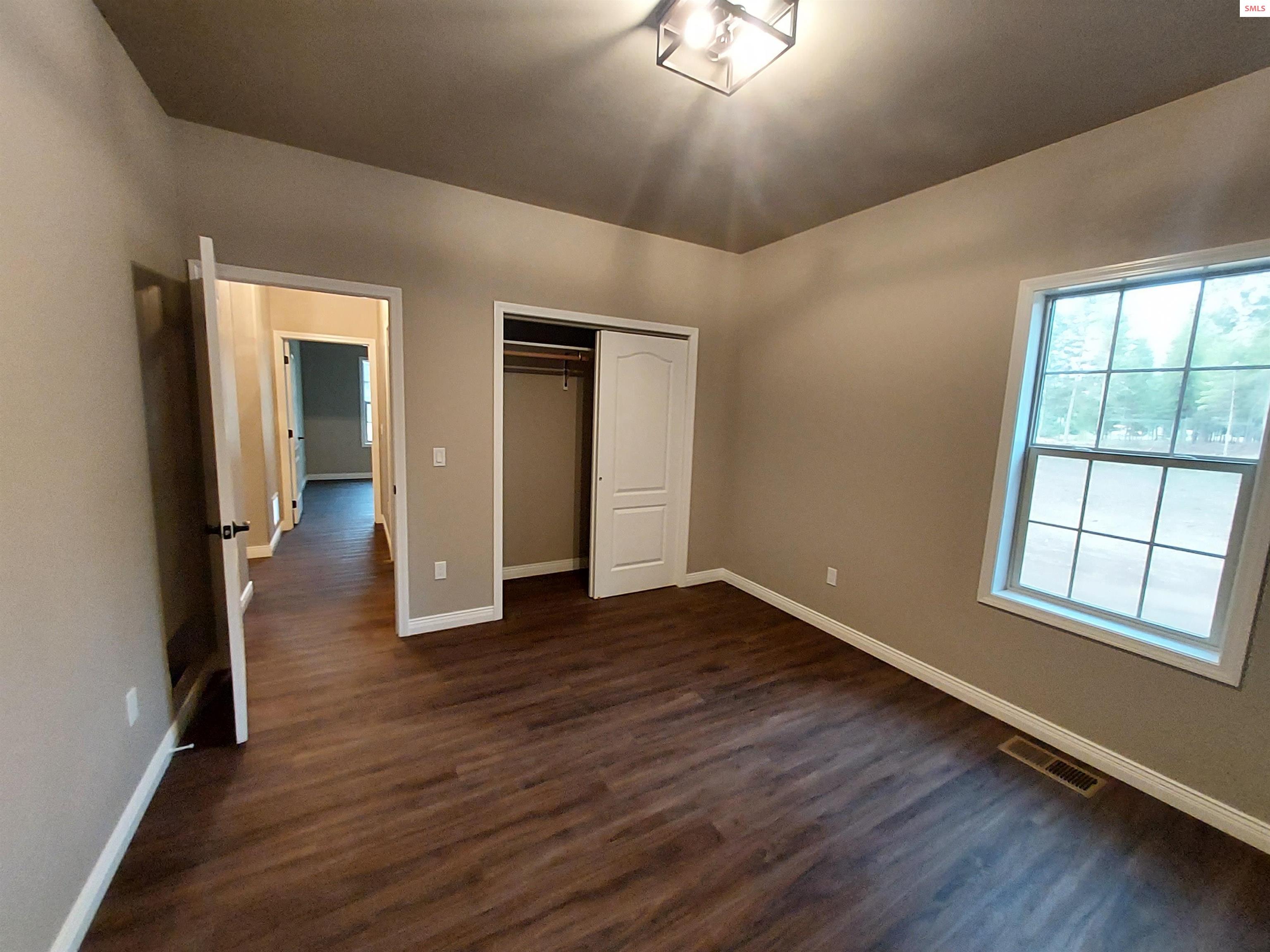 355 Elk Road Moyie Springs, ID 83845 - Photo 13 of 22 Gallery Image 13