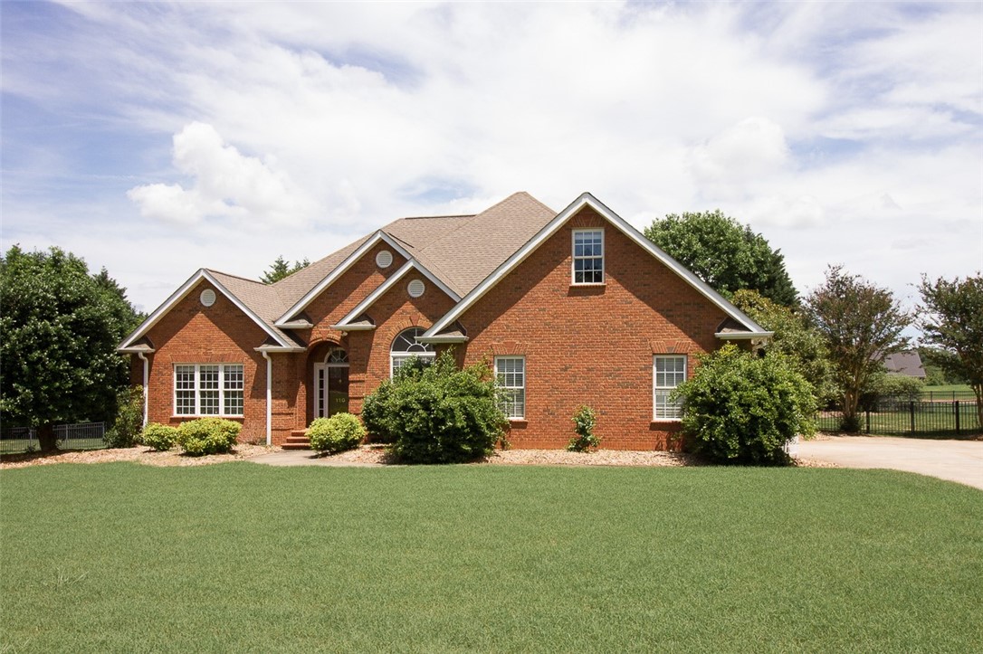 110 Buttercup Trail Anderson, SC 29621 - Photo 2 of 49