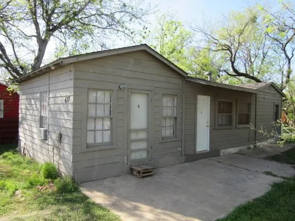 $750 | 617 East N 18th Street, Unit B, Abilene, TX 79601