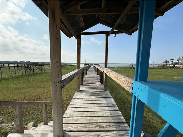 $2,300 | 116 Sunset Drive, Mathis, TX 78368