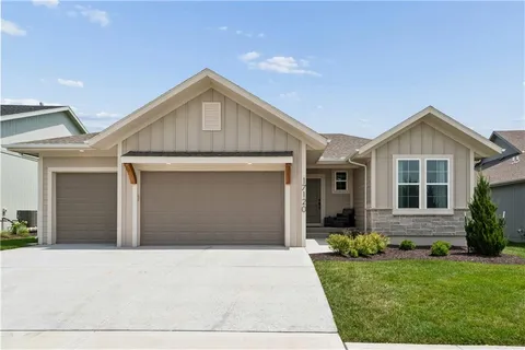 $569,900 | 17120 West 168th Place, Olathe, KS 66062