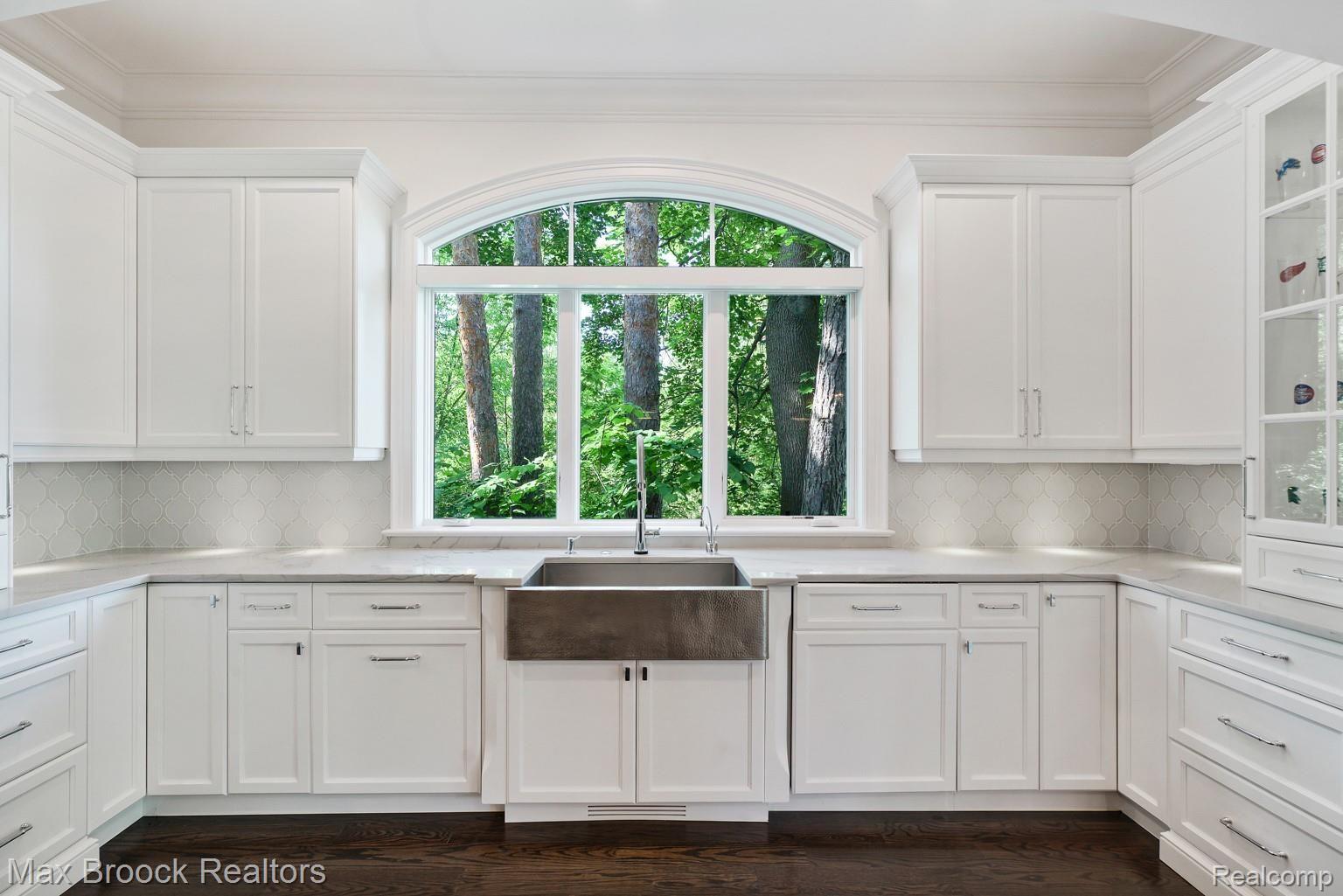 111 Baldwin Road Birmingham, MI 48009 - Photo 14 of 62 DSC00880.jpg