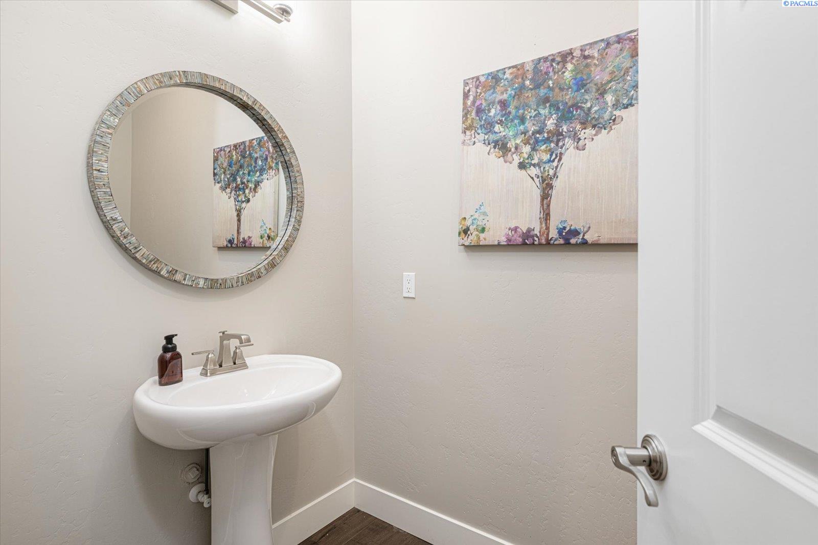 11201 Mathews Road Pasco, WA 99301 - Photo 29 of 44 Gallery Image 29