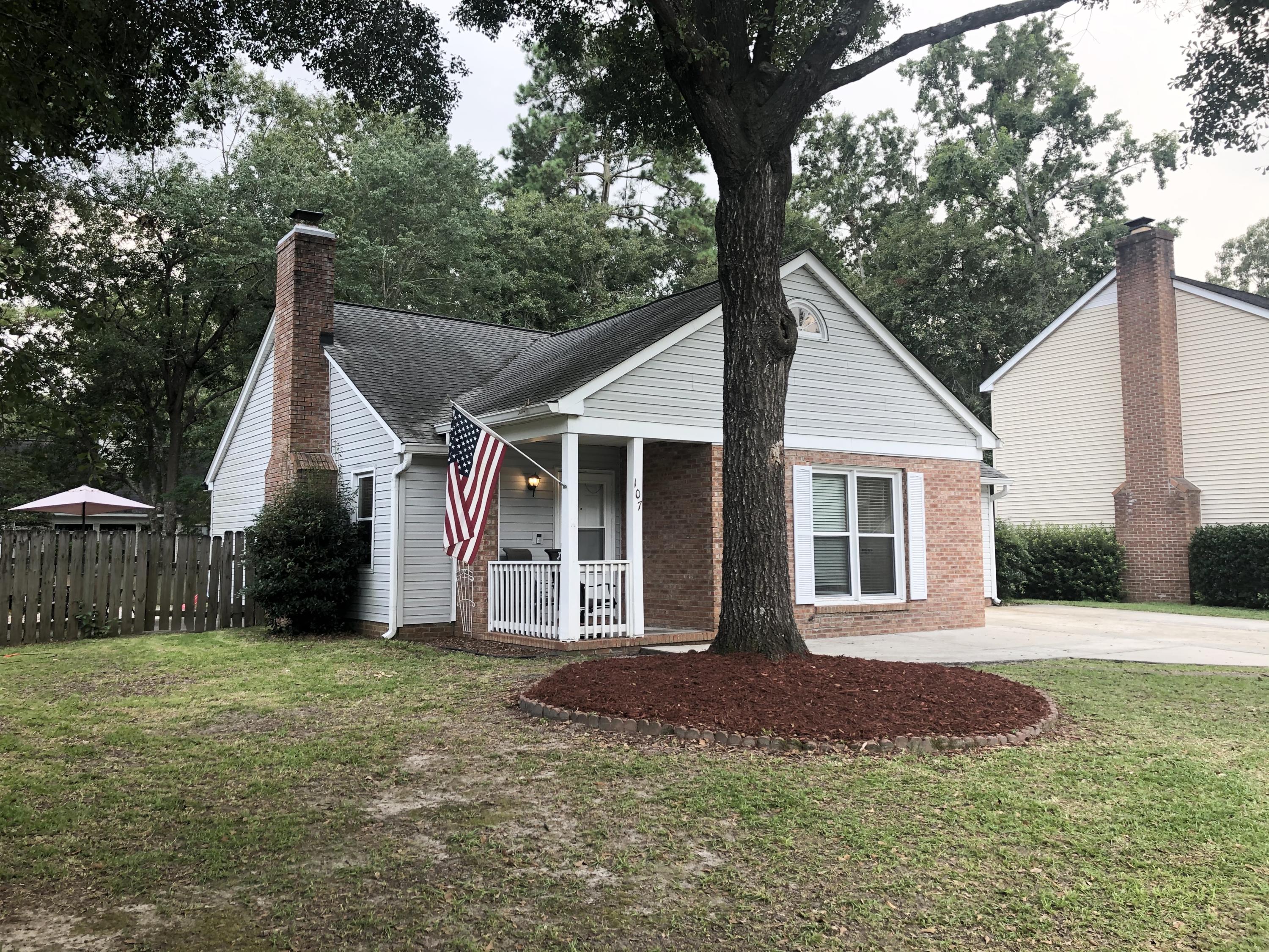 107 Commons Way Goose Creek, SC 29445 - Photo 21 of 22 Exterior