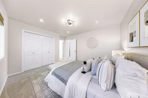 $995,000 | 11302 Ohde Circle, Unit 13, Kirkland, WA 98033