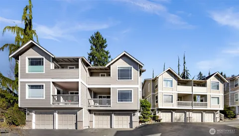 $995,000 | 11302 Ohde Circle, Unit 13, Kirkland, WA 98033