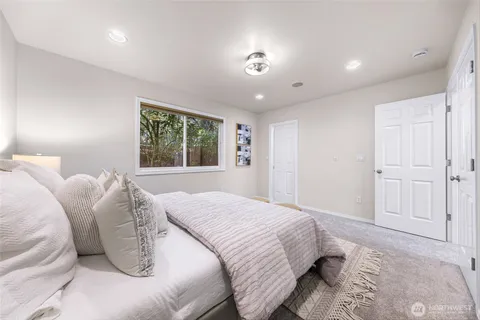 $995,000 | 11302 Ohde Circle, Unit 13, Kirkland, WA 98033