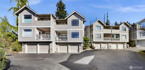 $995,000 | 11302 Ohde Circle, Unit 13, Kirkland, WA 98033