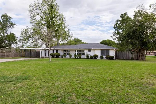 $235,000 | 1327 Hodges Lane, Wharton, TX 77488