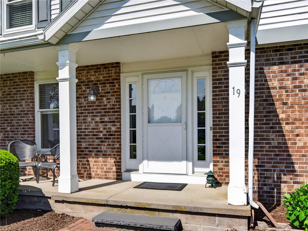 19 Ryan's Run Rochester, NY 14624 - Photo 4 of 45