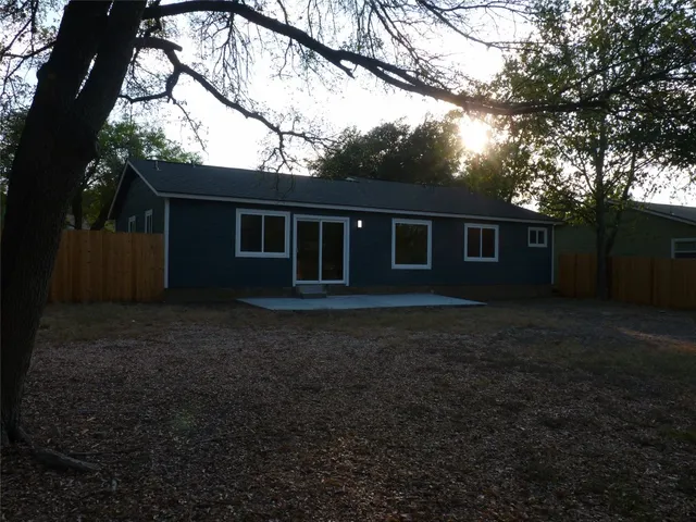 $2,295 | 3100 Barnsley Drive, Austin, TX 78745