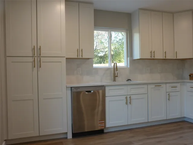 $2,295 | 3100 Barnsley Drive, Austin, TX 78745