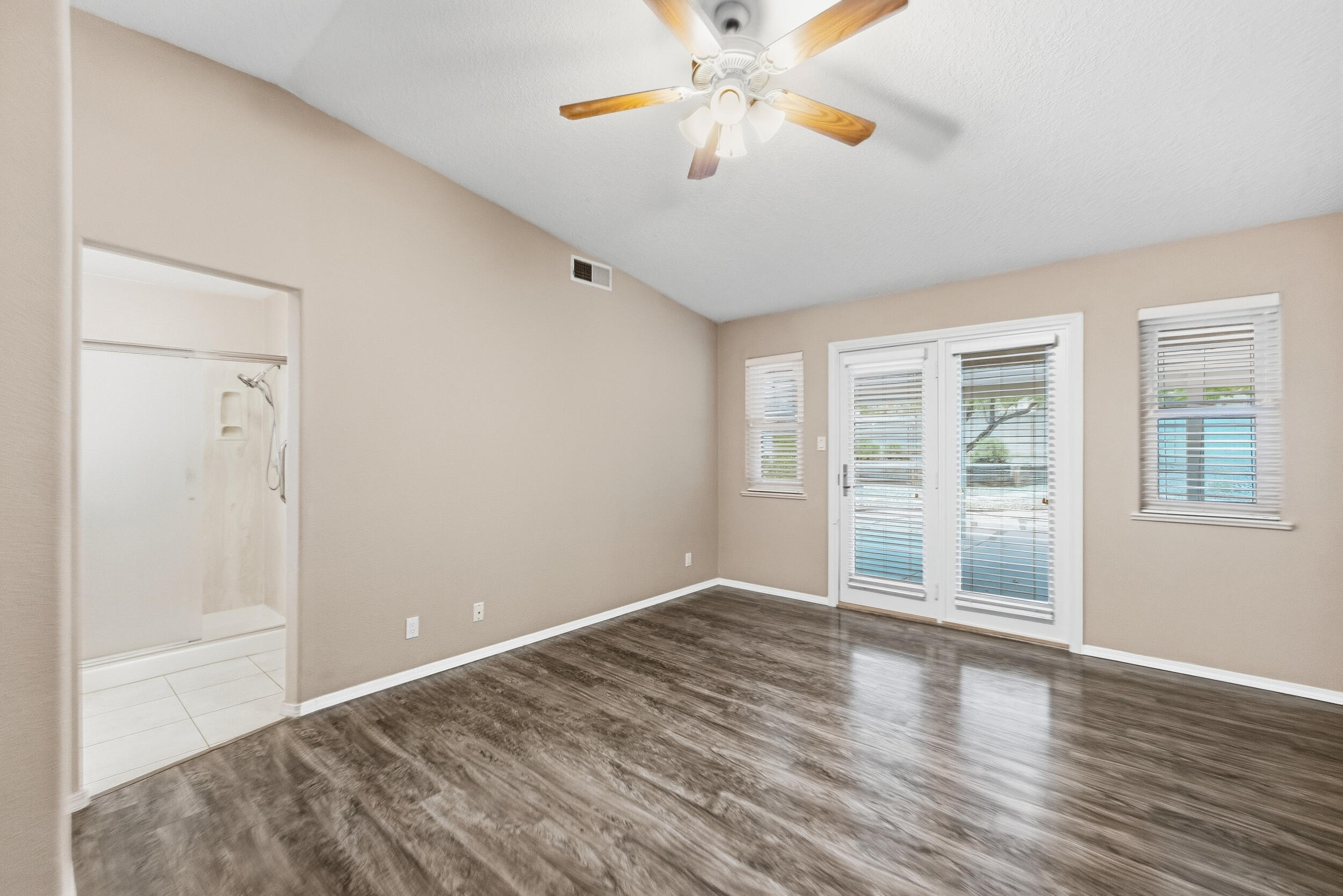 3133 Ashkirk Loop Southeast Rio Rancho, NM 87124 - Photo 9 of 40 Gallery Image 9