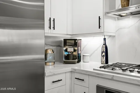 $1,049,000 | 7167 East Rancho Vista Drive, Unit 4007, Scottsdale, AZ 85251