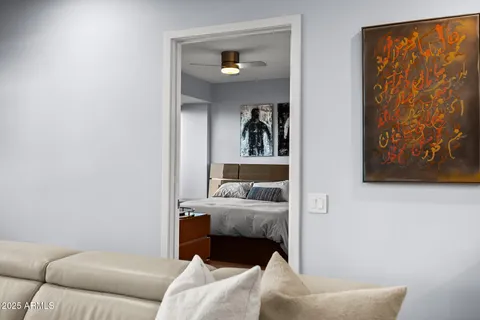 $1,049,000 | 7167 East Rancho Vista Drive, Unit 4007, Scottsdale, AZ 85251