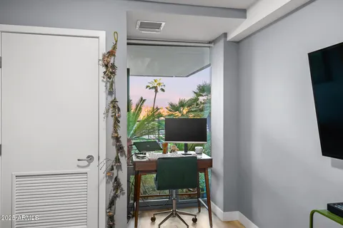 $1,049,000 | 7167 East Rancho Vista Drive, Unit 4007, Scottsdale, AZ 85251