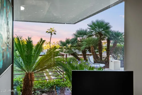 $1,049,000 | 7167 East Rancho Vista Drive, Unit 4007, Scottsdale, AZ 85251