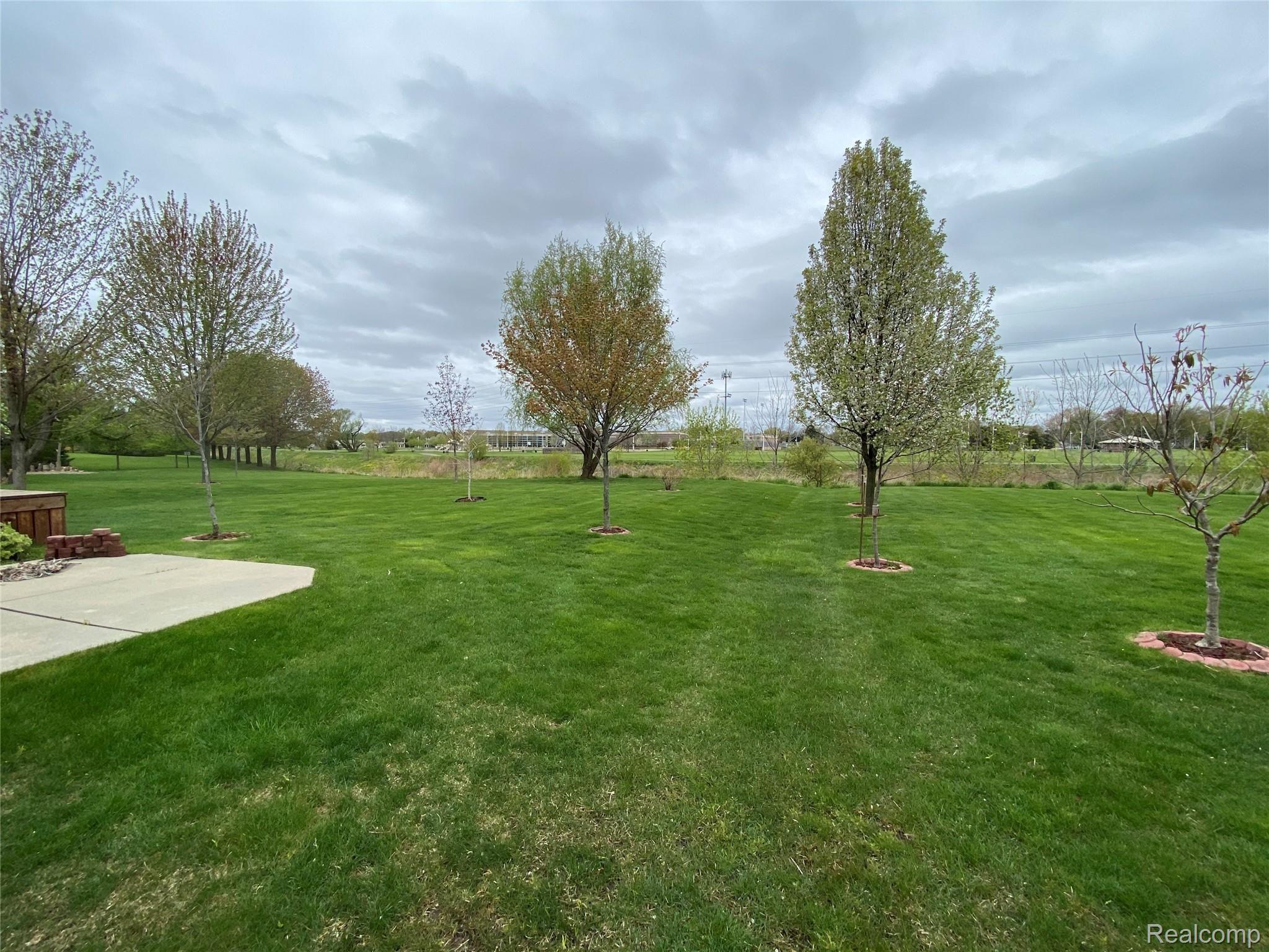 5525 Chicago Road, Unit 3 Warren, MI 48092 - Photo 9 of 53 798B09A6-0F42-4FBE-AC61-D82F197E75BC.jpeg