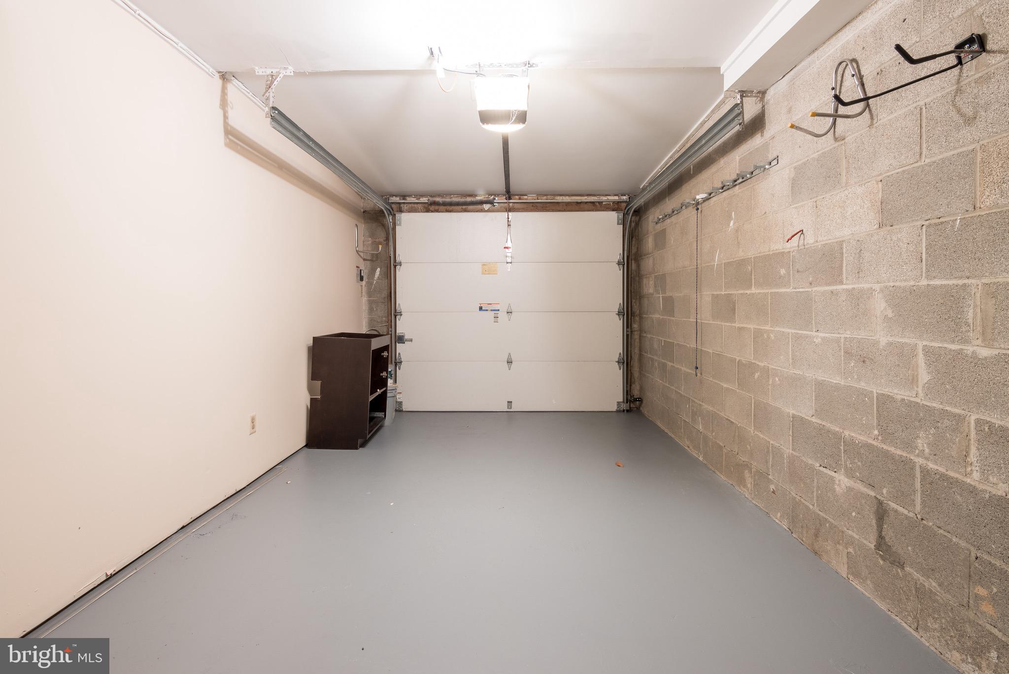 627 South Hanover Street Baltimore, MD 21230 - Photo 29 of 41 a view of a garage