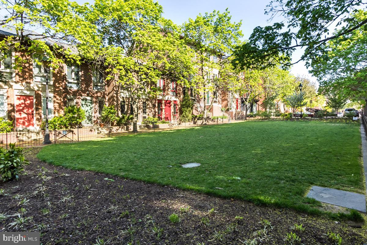 627 South Hanover Street Baltimore, MD 21230 - Photo 36 of 41 a view of grassy field with benches
