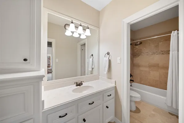 $1,062,750 | 12323 Longmire Cove, Conroe, TX 77304