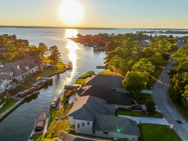 $1,062,750 | 12323 Longmire Cove, Conroe, TX 77304