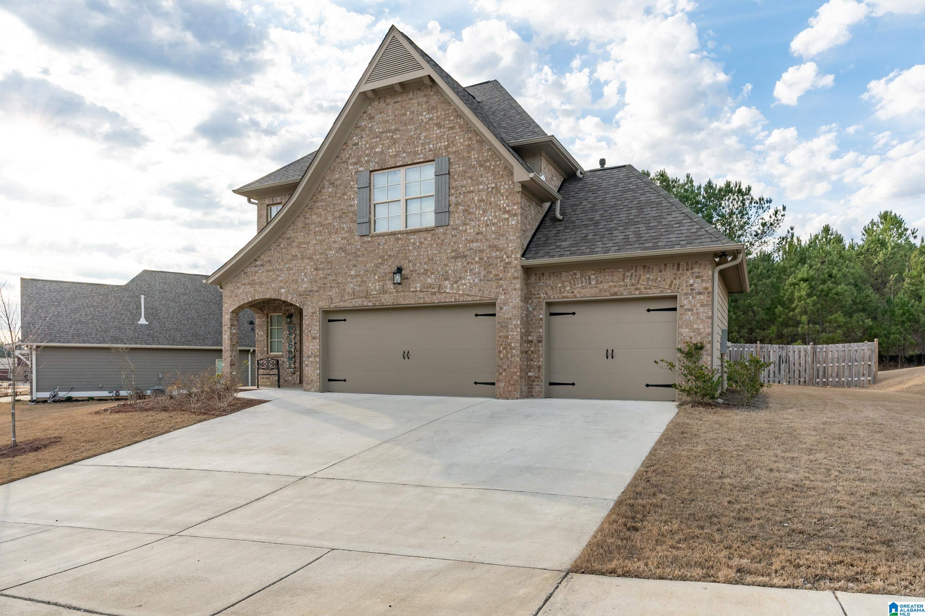 423 Hamilton Place Chelsea, AL 35043 - Photo 2 of 33
