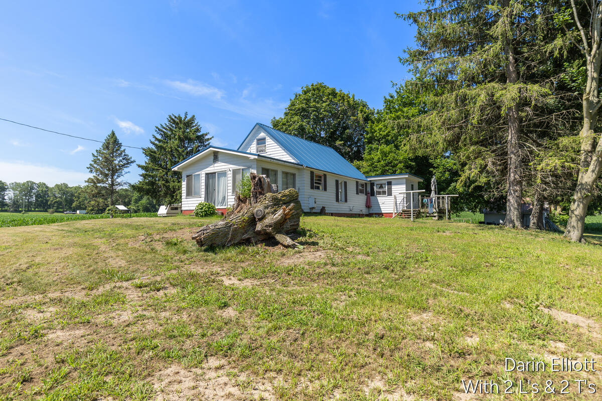 3703 North Cedar Lake Road Edmore, MI 48829 - Photo 9 of 47
